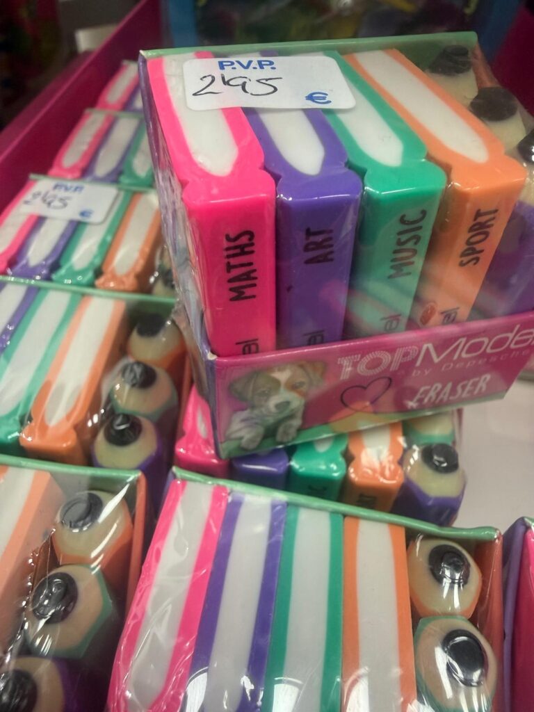 Mini Gomas libros+lapices Top Model